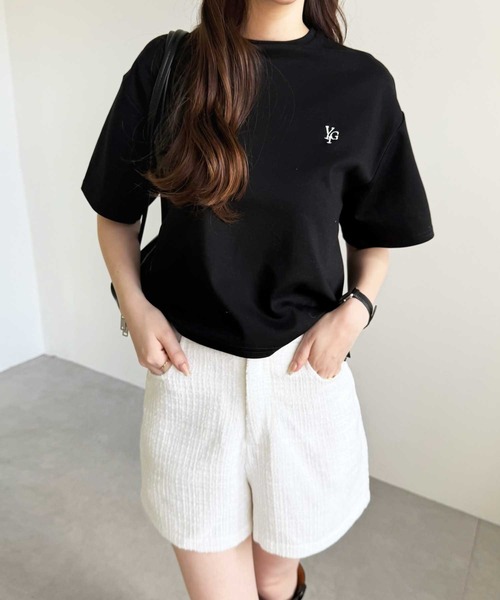 YOUING.(ユイン)の「アナグラムロゴ刺繍Tシャツ(Tシャツ/カットソー・レディース・ブラック/モカ/オフホワイト・LARGE/MEDIUM)」の16枚目の写真