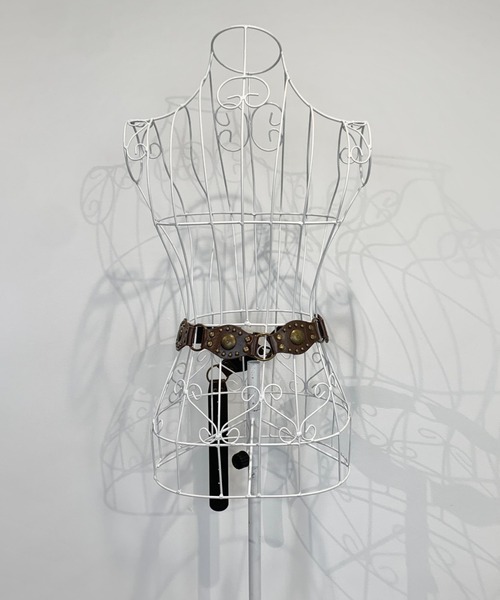 lilful（リルフル）の「グランジ ヴィンテージデザインベルト（ベルト・レディース・ブラウン・F）」の7枚目の写真