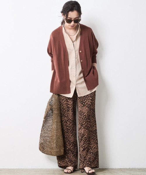 CHIC STYLE(シックスタイル)の「レーヨン麻チュニックシャツ<大きいサイズ有>シックスタイル(シャツ/ブラウス・レディース・オフホワイト/ベージュ・L/M/5L/4L/3L/LL)」の16枚目の写真