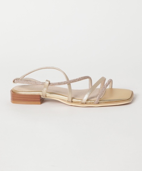 BAYFLOW(ベイフロー)の「スパークルストラップサンダル(サンダル・レディース・ブラック/ゴールド・LARGE/MEDIUM)」の7枚目の写真