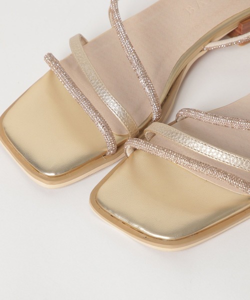 BAYFLOW(ベイフロー)の「スパークルストラップサンダル(サンダル・レディース・ブラック/ゴールド・LARGE/MEDIUM)」の10枚目の写真