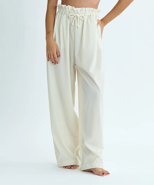 ROXY（ロキシー）の「YES SEA PANTS /ロキシー水陸両用ストレッチUVカット速乾塩素対応ドローコード付きワイドパンツ（水着）（ラッシュガード・レディース・ベージュ/ブラック・MEDIUM/LARGE/SMALL）」の15枚目の写真