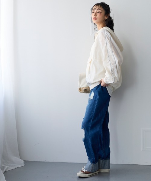 SMILE LAND（スマイルランド）の「＜大きいサイズ＞エアーナイロン配色パイピングアノラックパーカー（はっ水）（ナイロンジャケット・レディース・アイボリー/モカ/ブラック・L/LL/3L/4L/5L）」の5枚目の写真