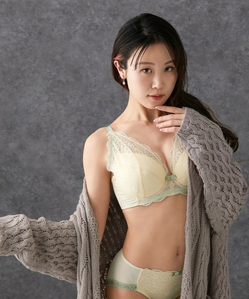 Nissen glamor(ニッセングラマー)の「【大きい胸】高嶺のフルカップブラジャー 脇高 配色レース(DEFGカップ)(ブラジャー・レディース・アイボリー/チャコールグレー・D70/D75/E70/E75/F70/F75/G85/F90/E100/F95/F100/G100/G80/D85/D95/E85/E90/F85/D90/E80/D80/F80/G70/G75/G90)」の20枚目の写真