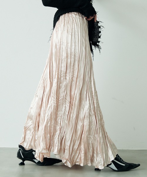 Clum(クルム)の「Crinkle flare long skirt / クリンクルフレアロングスカート(スカート・レディース・ブラック/ピンクベージュ・FREE)」の18枚目の写真