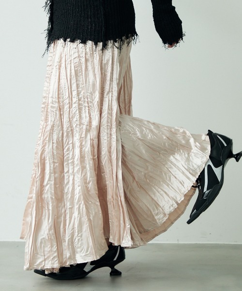 Clum(クルム)の「Crinkle flare long skirt / クリンクルフレアロングスカート(スカート・レディース・ブラック/ピンクベージュ・FREE)」の15枚目の写真