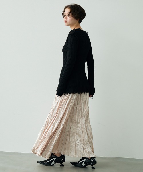 Clum(クルム)の「Crinkle flare long skirt / クリンクルフレアロングスカート(スカート・レディース・ブラック/ピンクベージュ・FREE)」の5枚目の写真