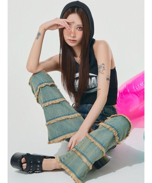 ❤︎gyda ハイウエスト　TIERED FRINGE フレアデニムパンツ❤︎ ハイウエストTIERED FRINGEフレアデニムパンツ[品番