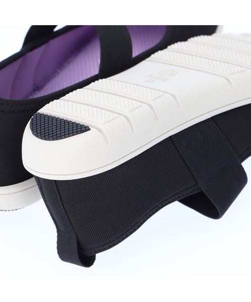 Pansy(パンジー)の「Pansy 2104 ストラップニットパンプス(パンプス・レディース・ブラック/ネイビー・22cm/23cm/24cm/24.5cm)」の3枚目の写真