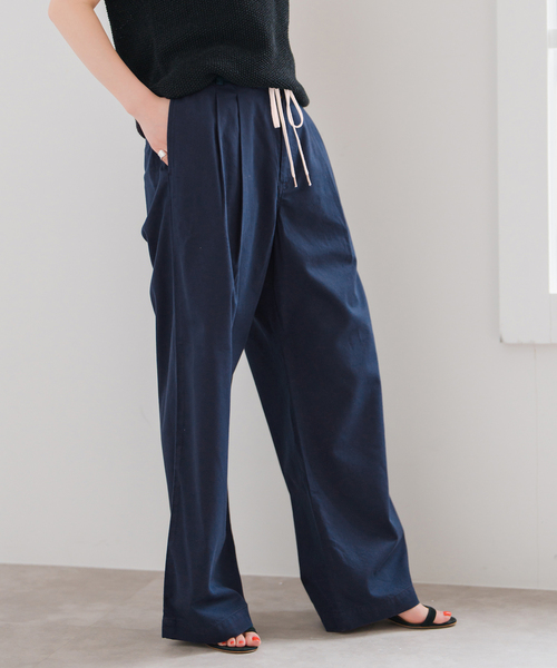 Spick & Span(スピックアンドスパン)の「《WEB限定 / 追加》コットンレーヨンドロストフレアパンツ(その他パンツ・レディース・ベージュ/ネイビー・36/38)」の16枚目の写真