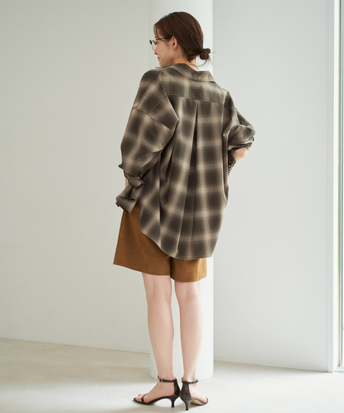plage(プラージュ)の「OMBRE CHECK シャツ(シャツ/ブラウス・レディース・ブラウン・FREE)」の2枚目の写真