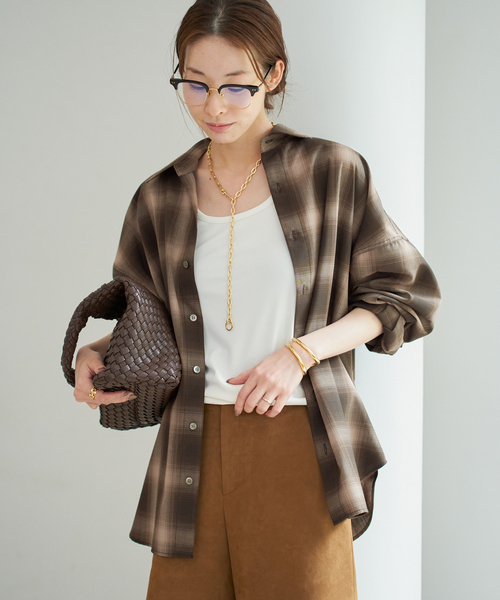 plage(プラージュ)の「OMBRE CHECK シャツ(シャツ/ブラウス・レディース・ブラウン・FREE)」の4枚目の写真