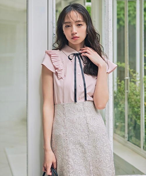 SWINGLE（スウィングル）の「【日本製】シャイニーフラワーレーススカート（スカート・レディース・ピンク/ネイビー/ベージュ・MEDIUM/SMALL）」の5枚目の写真