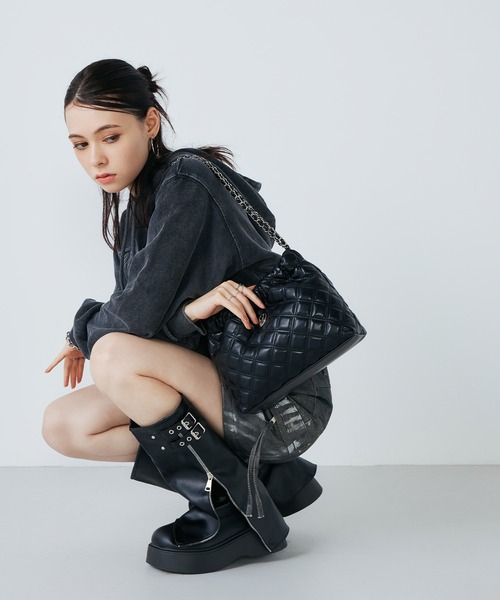 GYDA（ジェイダ）の「GYDA(ジェイダ)チェーントートバッグ GY-B356 ダブルキルティング（トートバッグ・レディース・アイボリー/ブラック/レッド・FREE）」の20枚目の写真