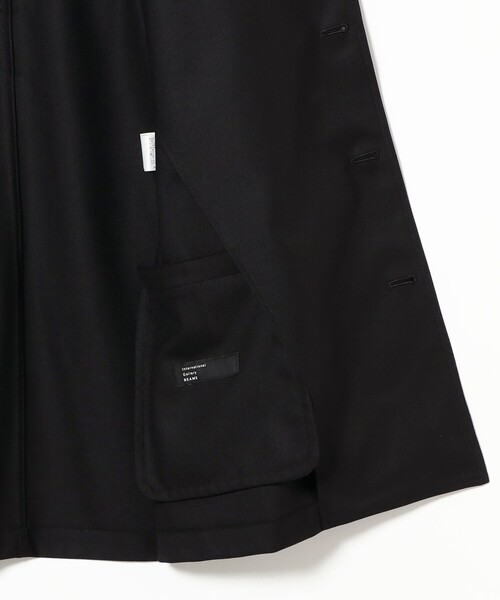International Gallery BEAMS(インターナショナルギャラリービームス)の「ランダムボタン ソリッド ジャケット(その他アウター・メンズ・ブラック・LARGE/MEDIUM/SMALL)」の2枚目の写真