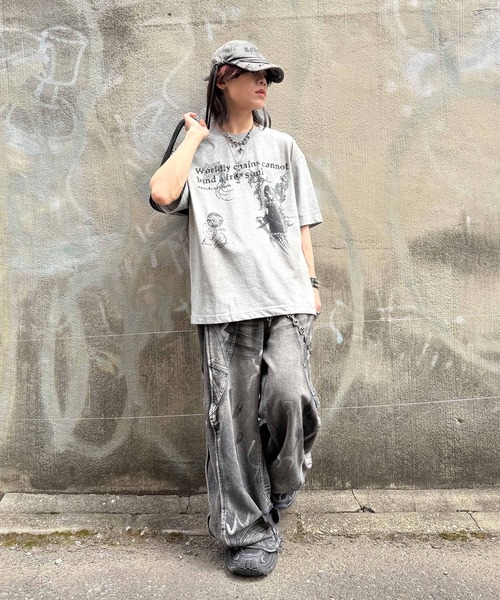 ATMARK(アットマーク)の「《2サイズ展開 / UNISEX 》オーバーサイズ スプレー加工 アソートT(Tシャツ/カットソー・メンズ・ブラック/グレー/ベージュ/ブラック系1・MEDIUM/LARGE)」の20枚目の写真