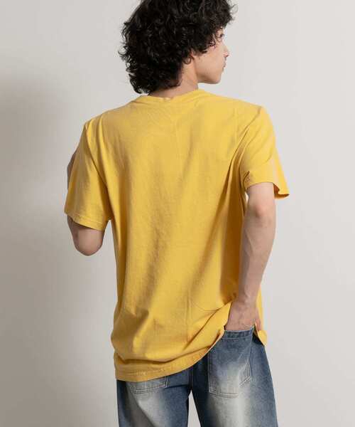 Nudie Jeans（ヌーディージーンズ）の「NUDIE JEANS　Roy Average T-Shirt（Tシャツ/カットソー・メンズ・イエロー・MEDIUM/LARGE）」の2枚目の写真