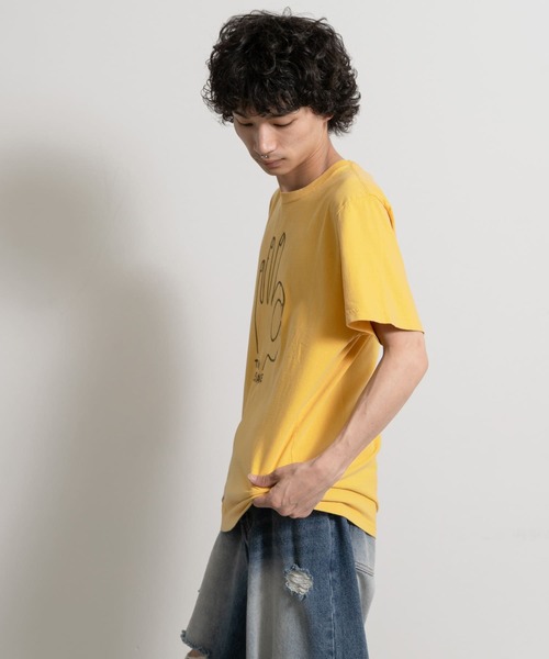Nudie Jeans（ヌーディージーンズ）の「NUDIE JEANS　Roy Average T-Shirt（Tシャツ/カットソー・メンズ・イエロー・MEDIUM/LARGE）」の3枚目の写真