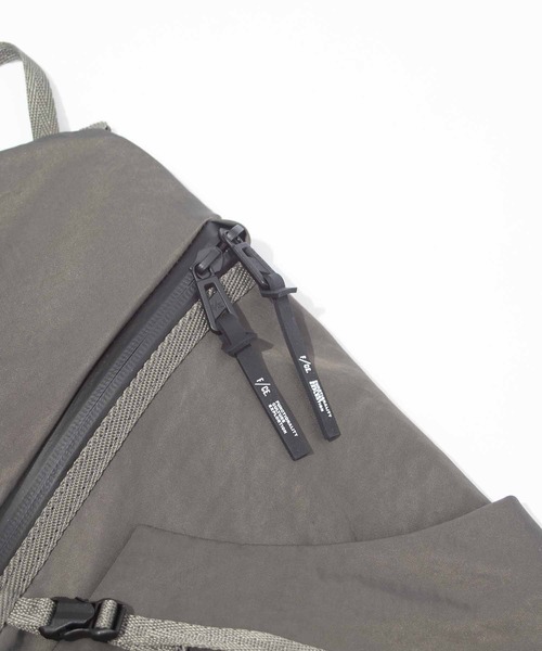 F/CE. TEXTURED TWILL 3 POINTS SLINGER BAG / エフシーイー