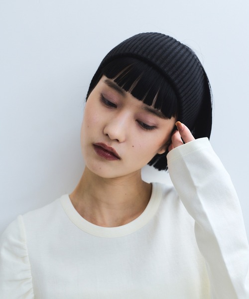 ADAM ET ROPE'(アダムエロペ)の「【WEB限定】ボリュームニットターバン(ヘアバンド・レディース・チャコールグレー/ブラック/パープル/グリーン系その他2・FREE)」の2枚目の写真