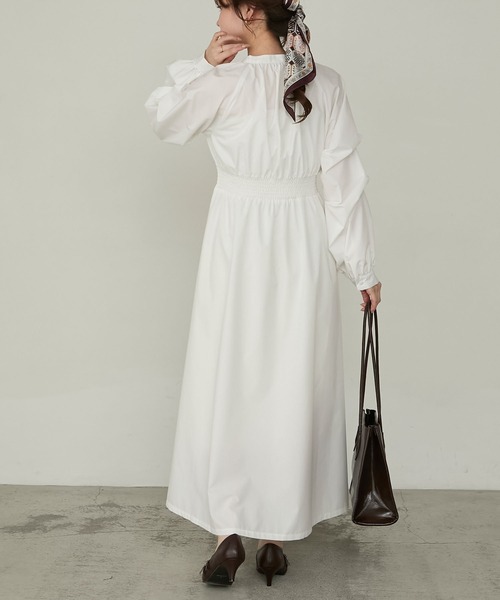 Cherir Mignon（シェリルミニョン）の「【Cherir Mignon】- Silhouette Couture -タックスリーブスキッパーギャザーシャツワンピース（ワンピース・レディース・ブラック/チャコールグレー/ホワイト・M/S）」の7枚目の写真