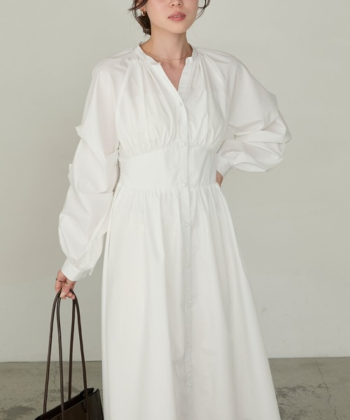 Cherir Mignon（シェリルミニョン）の「【Cherir Mignon】- Silhouette Couture -タックスリーブスキッパーギャザーシャツワンピース（ワンピース・レディース・ブラック/チャコールグレー/ホワイト・M/S）」の14枚目の写真