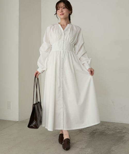 Cherir Mignon（シェリルミニョン）の「【Cherir Mignon】- Silhouette Couture -タックスリーブスキッパーギャザーシャツワンピース（ワンピース・レディース・ブラック/チャコールグレー/ホワイト・M/S）」の15枚目の写真