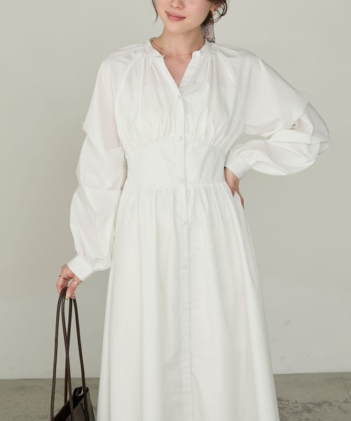 Cherir Mignon（シェリルミニョン）の「【Cherir Mignon】- Silhouette Couture -タックスリーブスキッパーギャザーシャツワンピース（ワンピース・レディース・ブラック/チャコールグレー/ホワイト・M/S）」の16枚目の写真