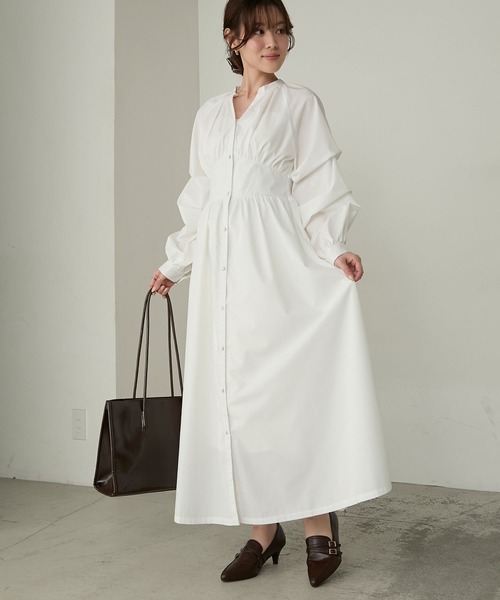 Cherir Mignon（シェリルミニョン）の「【Cherir Mignon】- Silhouette Couture -タックスリーブスキッパーギャザーシャツワンピース（ワンピース・レディース・ブラック/チャコールグレー/ホワイト・M/S）」の17枚目の写真