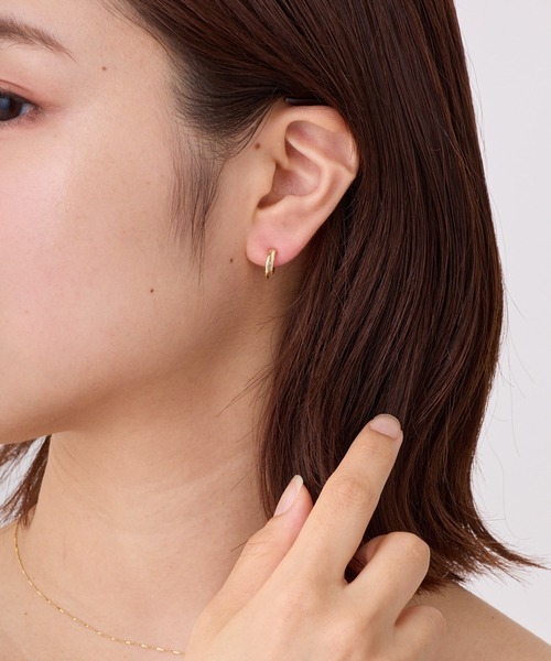 CALIN STANDARD(カリンスタンダード)の「◆金属アレルギー対応◆◆made in japan◆【高品質ポスト】ダブルライン ジルコニアセラミックポストピアス(ピアス(両耳用)・レディース・シルバー/ゴールド/ピンクゴールド・FREE)」の8枚目の写真