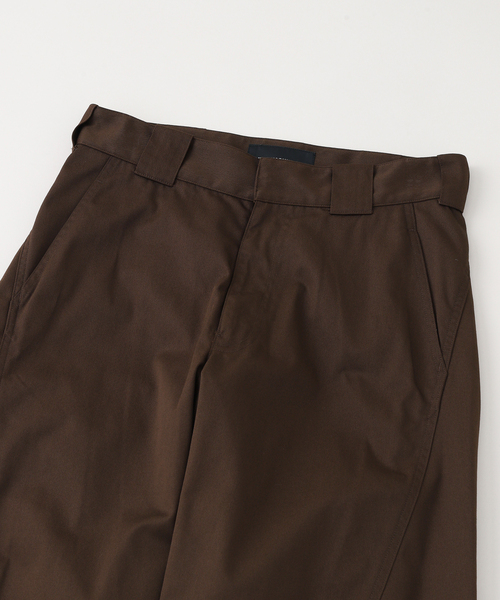 YUKI HASHIMOTO(ユウキハシモト)の「YUKI HASHIMOTO / ユウキハシモト TWISTED WORK PANTS(その他パンツ・メンズ・ブラック/ブラウン・44/46)」の4枚目の写真
