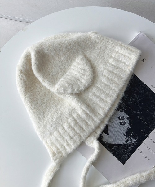 AS KNOW AS plus(アズノゥアズプラス)の「くま耳ボンネットビーニー / くま耳ニット帽(ニットキャップ/ビーニー・レディース・アイボリー/ブラック/グレー/ブラウン/ベージュ・FREE)」の9枚目の写真