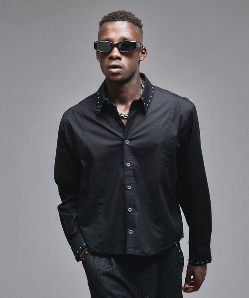 ANDER HUNK（アンダーハンク）の「Studs Design Double-cuffs Shirt / スタッズデザインダブルカフスシャツ（シャツ/ブラウス・メンズ・ブラック/ホワイト・MEDIUM/LARGE）」の2枚目の写真