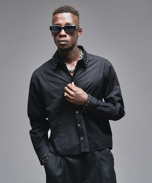 ANDER HUNK（アンダーハンク）の「Studs Design Double-cuffs Shirt / スタッズデザインダブルカフスシャツ（シャツ/ブラウス・メンズ・ブラック/ホワイト・MEDIUM/LARGE）」の6枚目の写真