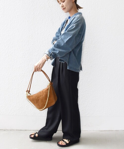 SHIPS（シップス）の「【WEB限定】〈洗濯機可能〉ノーカラー デニム カバー オール（デニムジャケット・レディース・ブルー/ネイビー・ONE SIZE）」の4枚目の写真