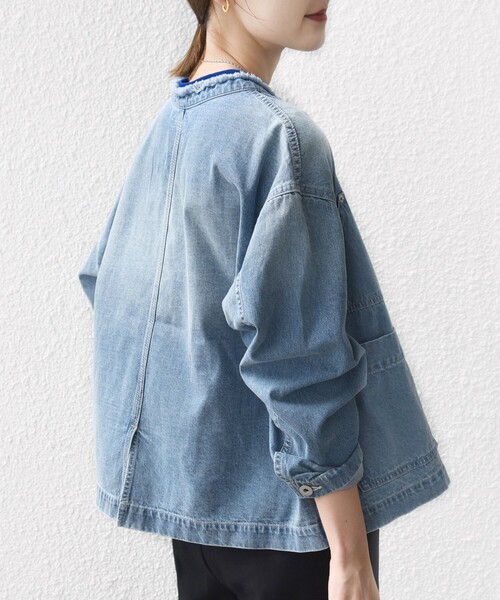 SHIPS（シップス）の「【WEB限定】〈洗濯機可能〉ノーカラー デニム カバー オール（デニムジャケット・レディース・ブルー/ネイビー・ONE SIZE）」の8枚目の写真