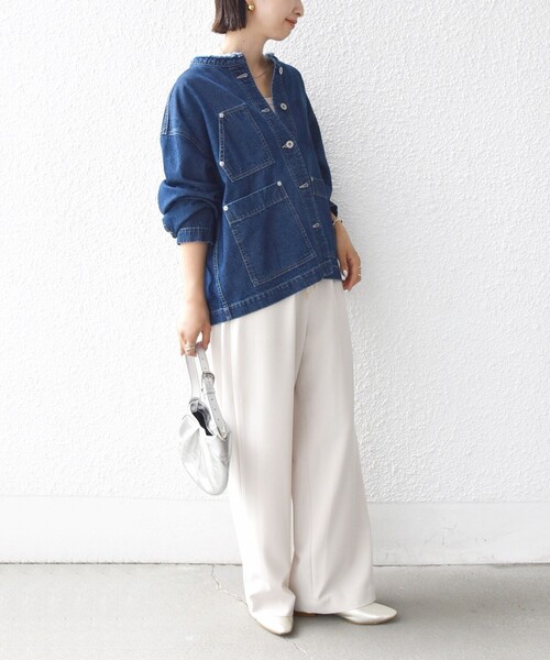 SHIPS（シップス）の「【WEB限定】〈洗濯機可能〉ノーカラー デニム カバー オール（デニムジャケット・レディース・ブルー/ネイビー・ONE SIZE）」の15枚目の写真