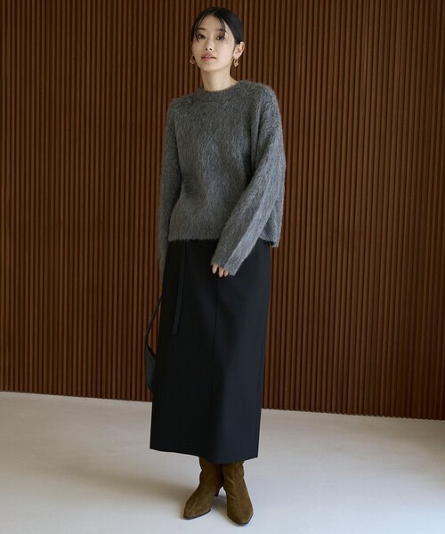 UNFILO(アンフィーロ)の「ウールライク Iラインスカート(スカート・レディース・ベージュ系/ブラック系・X-SMALL/LARGE/MEDIUM/SMALL)」の4枚目の写真