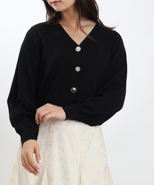 ASTORIA ODIER（アストリアオディール）の「アソート装飾ボタンVネックカーディガン（カーディガン/ボレロ・レディース・ブラウン/アイボリー/ブラック/ワイン・MEDIUM）」の8枚目の写真