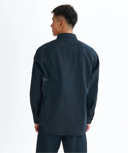 Quiksilver(クイックシルバー)の「CHINO WASH SHIRT/クイックシルバー長袖シャツ(シャツ/ブラウス・メンズ・ブラック・MEDIUM)」の5枚目の写真