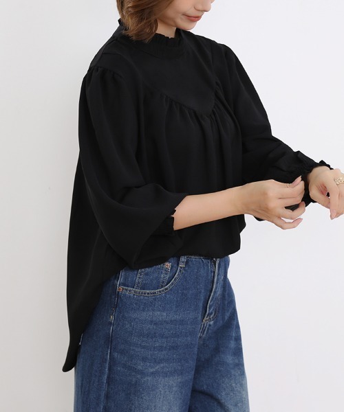 ONEP STAR(ワンピスター)の「フリルハイネックギャザーブラウス(シャツ/ブラウス・レディース・ベージュ/ミント/ブラック/スモークピンク/ホワイト/ブルー・FREE)」の15枚目の写真