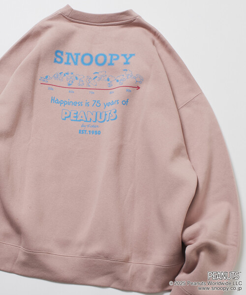 FREAK'S STORE(フリークスストア)の「限定展開 PEANUTS/ピーナッツ 別注 バックプリント クルーネックスウェット/スヌーピー(スウェット・メンズ・アッシュグレー/ネイビー/ピンク/スミクロ・MEDIUM/LARGE/SMALL)」の8枚目の写真