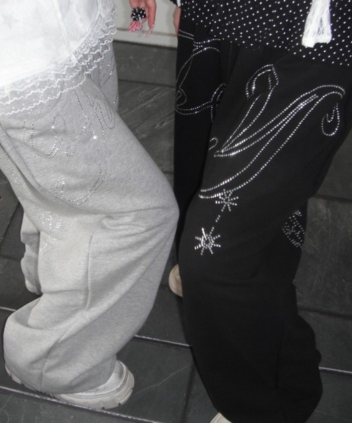 FANCY CLUB（ファンシークラブ）の「【FANCY CLUB】ANGEL VINTAGE SWEATPANTS 別注 / 【ファンシークラブ】エンジェルヴィンテージスウェットパンツ（スウェットパンツ・レディース・グレー/ブラック・ONE SIZE）」の4枚目の写真