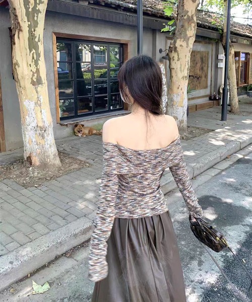AsheKsha（アシクシャ）の「【新作】ニットオフショルダー長袖（Tシャツ/カットソー・レディース・ブラウン/ブラック×ホワイト・M）」の11枚目の写真