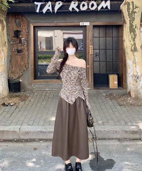 AsheKsha（アシクシャ）の「【新作】ニットオフショルダー長袖（Tシャツ/カットソー・レディース・ブラウン/ブラック×ホワイト・M）」の12枚目の写真
