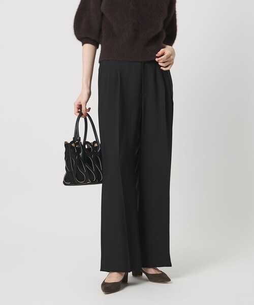 UNITED ARROWS（ユナイテッドアローズ）の「2タック ワイドパンツ‐UVカット 接触冷感 吸水速乾 帯電防止 ウォッシャブル‐（スラックス・レディース・ブラック/ピンク/ベージュ/ネイビー・36/34/38/40）」の2枚目の写真