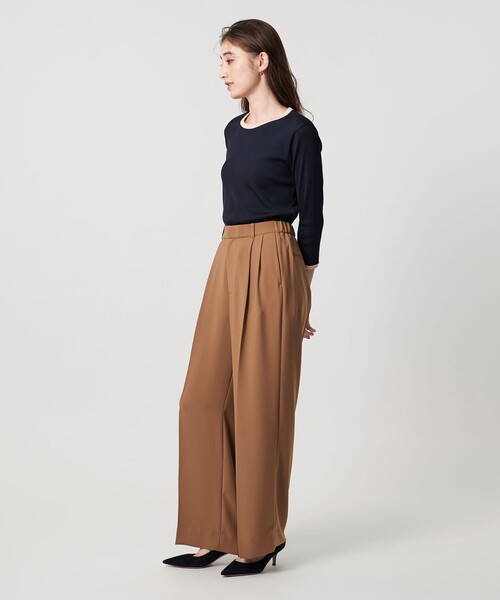 UNITED ARROWS（ユナイテッドアローズ）の「2タック ワイドパンツ‐UVカット 接触冷感 吸水速乾 帯電防止 ウォッシャブル‐（スラックス・レディース・ブラック/ピンク/ベージュ/ネイビー・36/34/38/40）」の7枚目の写真