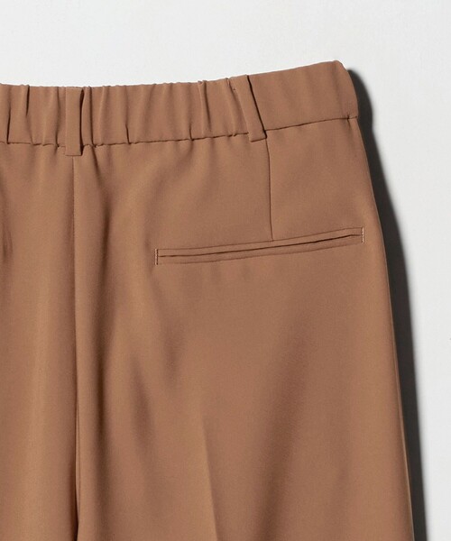 UNITED ARROWS（ユナイテッドアローズ）の「2タック ワイドパンツ‐UVカット 接触冷感 吸水速乾 帯電防止 ウォッシャブル‐（スラックス・レディース・ブラック/ピンク/ベージュ/ネイビー・36/34/38/40）」の20枚目の写真