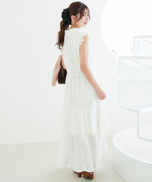 MAJESTIC LEGON（マジェスティックレゴン）の「デコルテオープンノースリロングワンピ（ワンピース・レディース・ブラック/オフホワイト/ブラック系その他・MEDIUM/SMALL）」の8枚目の写真