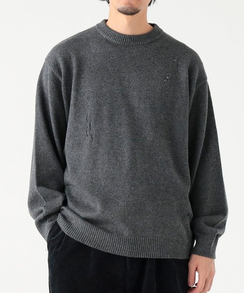 B:MING by BEAMS（ビーミングバイビームス）の「5ゲージ ダメージ クルー ニット（ユニセックス）（ニット/セーター・メンズ・ブラック/チャコールグレー・L/M/S/XL）」の2枚目の写真